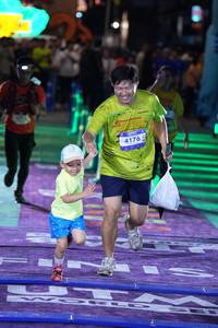 BIB: 4176
                            <button type="button" onclick="openModal(26261783)" class="btn btn-primary btn-sm float-right btn-popup" data-toggle="modal" data-target=".modal-high-quality">
                        <i class="fas fa-shopping-cart"></i> Add to Cart
                    </button>
                                            <button type="button" onclick="isThisMe(26261783, true)" class="btn btn-success btn-sm float-right btn-popup btn-isme hidden" data-toggle="tooltip" data-placement="bottom" title="นี่คือรูปของคุณใช่ไหม คลิกที่นี่เพื่อเอาเข้าอัลบั้ม">
                        <i class="fas fa-plus"></i> Add to album
                    </button>
                    <button type="button" onclick="isThisMe(26261783, false)" class="btn btn-warning btn-sm float-right btn-popup btn-isnotme hidden">
                        <i class="fas fa-ban"></i> Remove from album
                    </button>